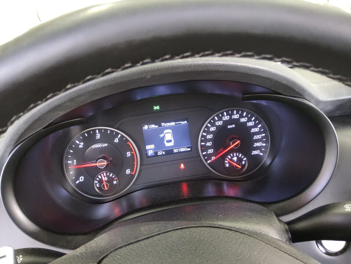 KIA STINGER 2.2 DIESEL PLATINUM 2018 - zdjęcie 9