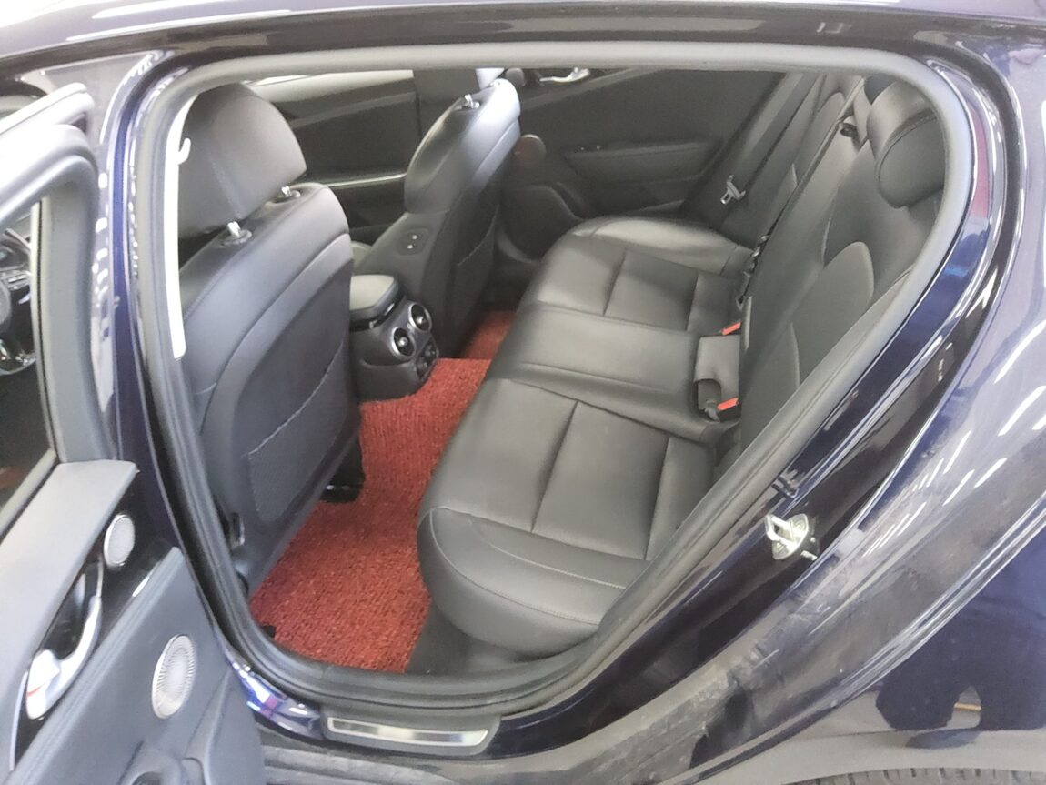 KIA STINGER 2.2 DIESEL PLATINUM 2018 - zdjęcie 12