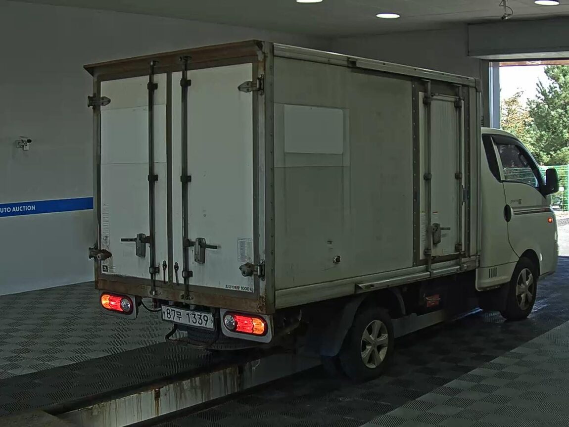 HYUNDAI PORTER II FREEZER BOX TRUCK SUPER CAB 2013 - zdjęcie 5