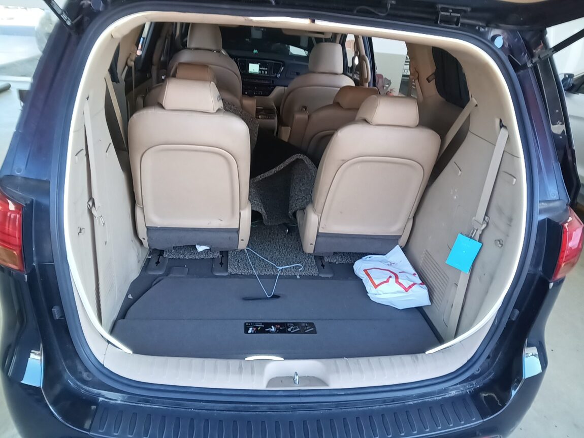 KIA ALL NEW CARNIVAL HI-LIMOUSINE DIESEL 9-SEATER PRESTIGE 2015 - zdjęcie 36
