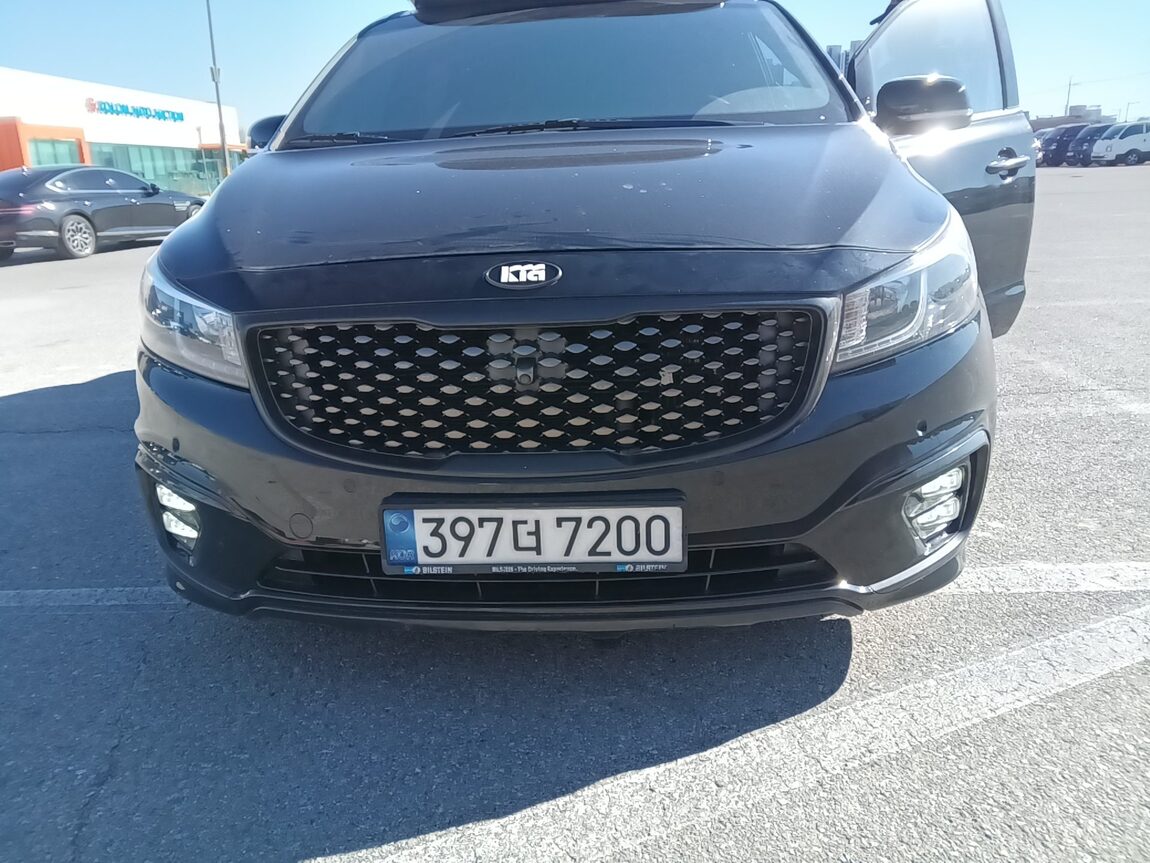 KIA ALL NEW CARNIVAL HI-LIMOUSINE DIESEL 9-SEATER PRESTIGE 2015 - zdjęcie 26