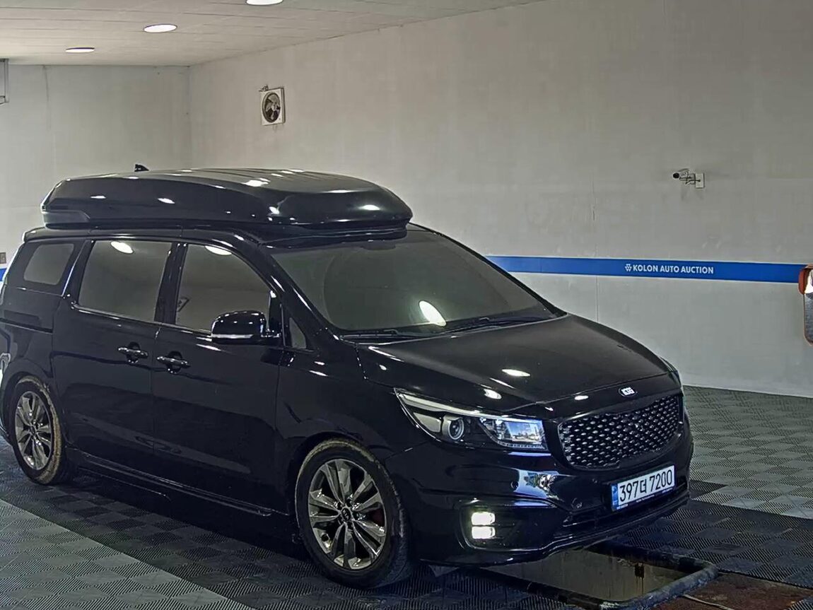 KIA ALL NEW CARNIVAL HI-LIMOUSINE DIESEL 9-SEATER PRESTIGE 2015 - zdjęcie 3