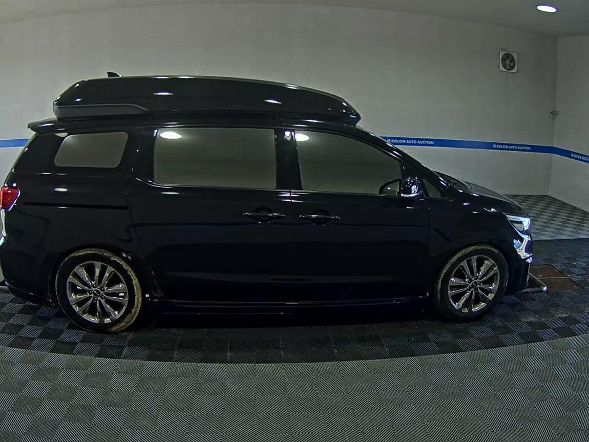 KIA ALL NEW CARNIVAL HI-LIMOUSINE DIESEL 9-SEATER PRESTIGE 2015 - zdjęcie 4