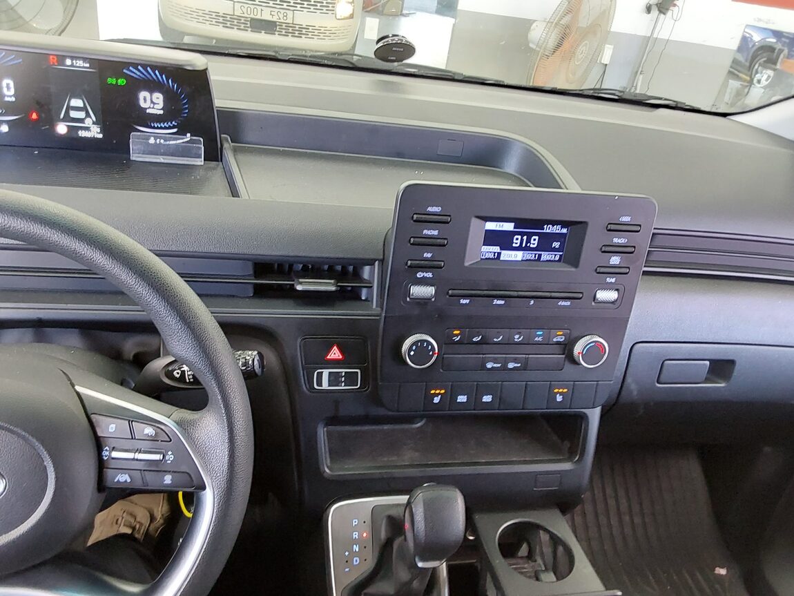 HYUNDAI STARIA 2.2 DIESEL CARGO 5-SEATER SMART 2022 - zdjęcie 17