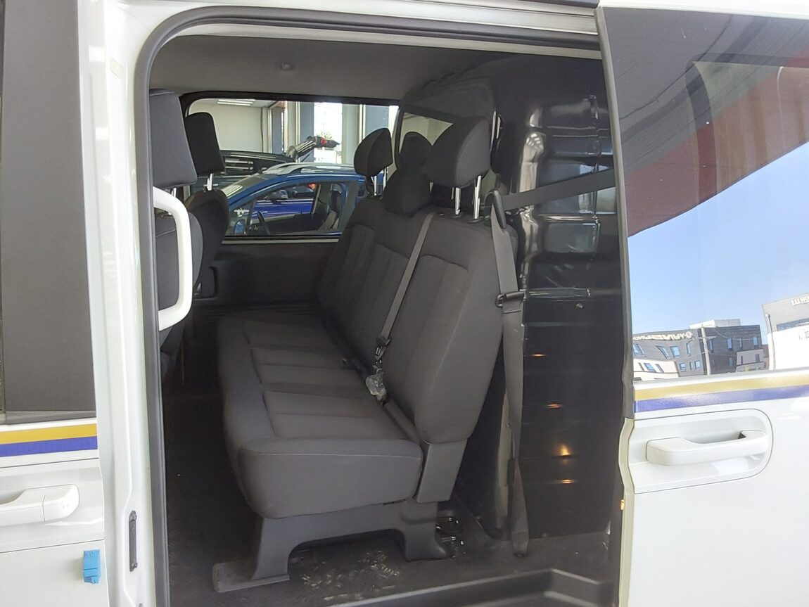 HYUNDAI STARIA 2.2 DIESEL CARGO 5-SEATER SMART 2022 - zdjęcie 12