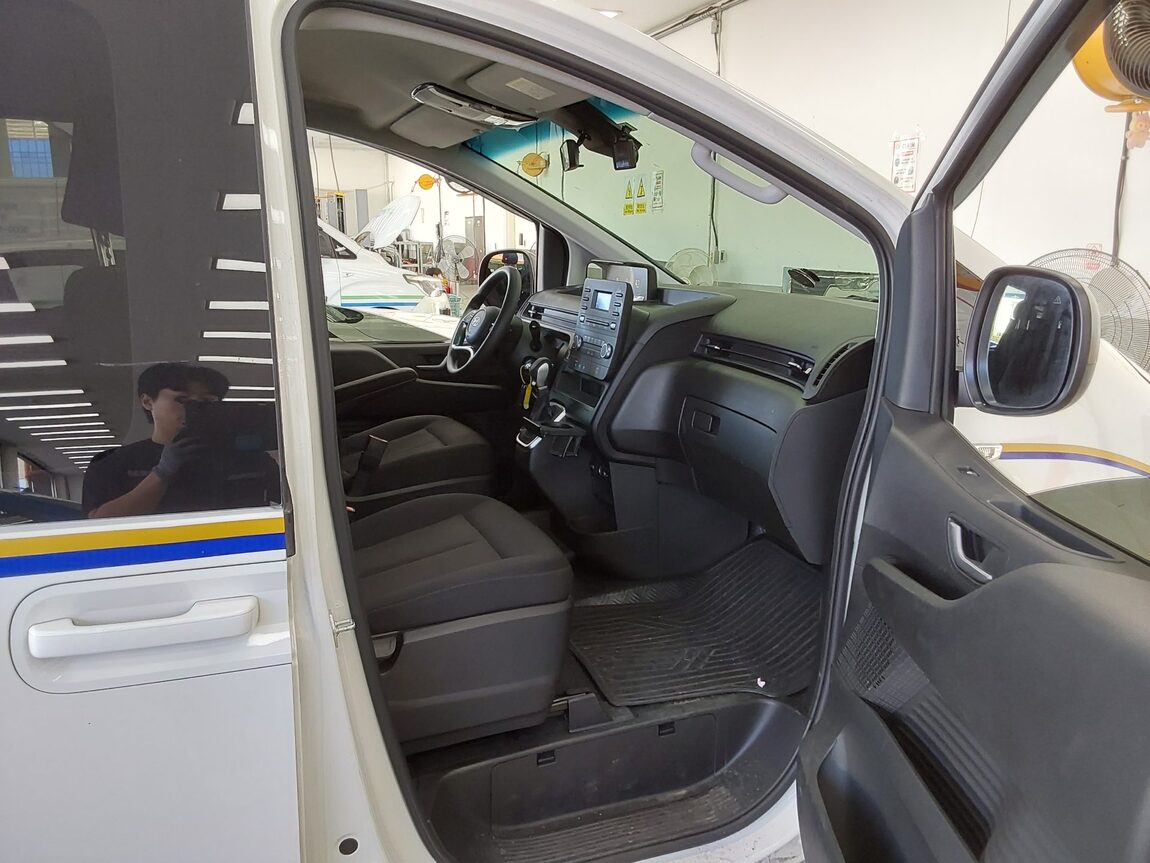 HYUNDAI STARIA 2.2 DIESEL CARGO 5-SEATER SMART 2022 - zdjęcie 14