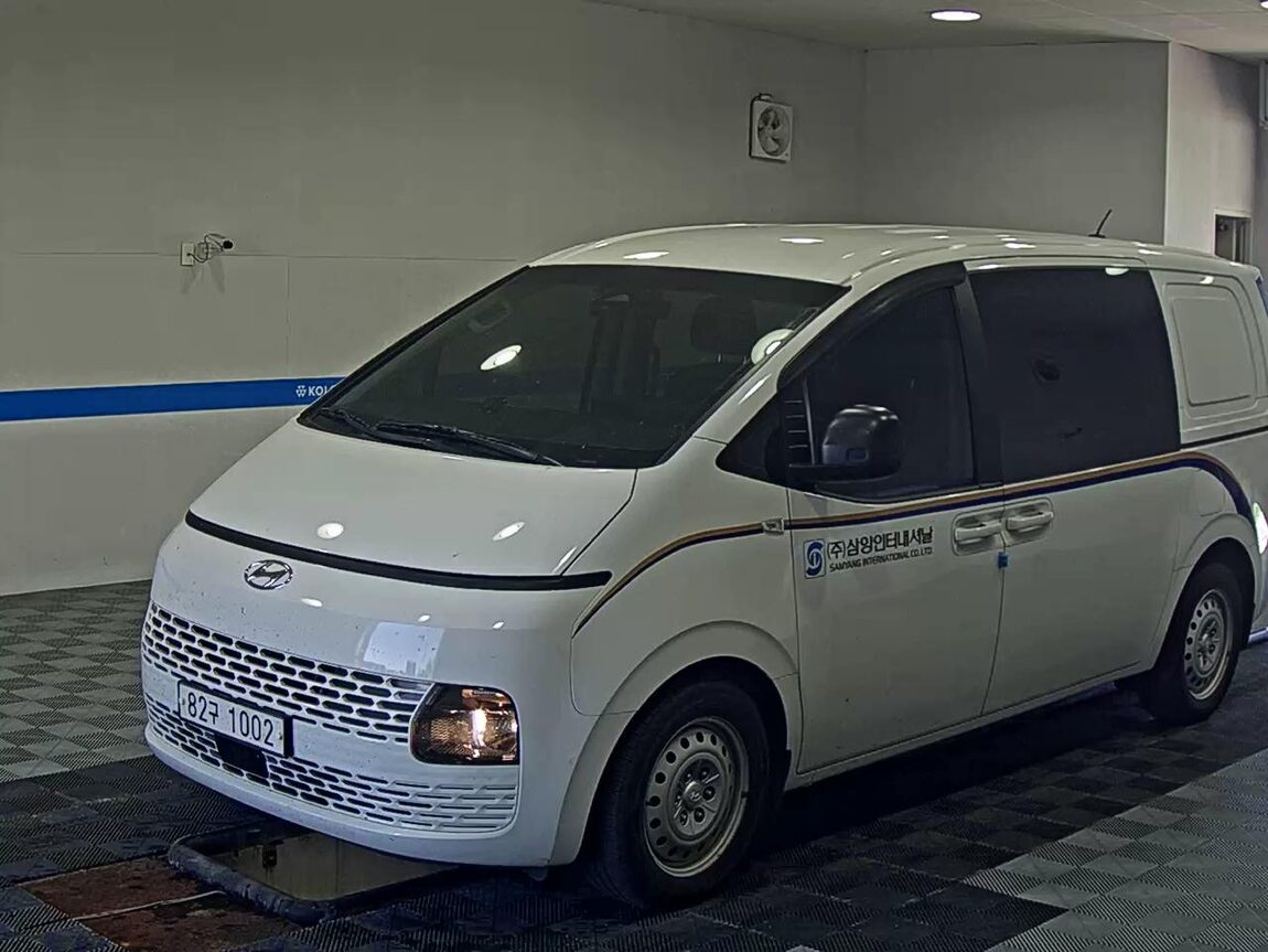 HYUNDAI STARIA 2.2 DIESEL CARGO 5-SEATER SMART 2022 - zdjęcie 2