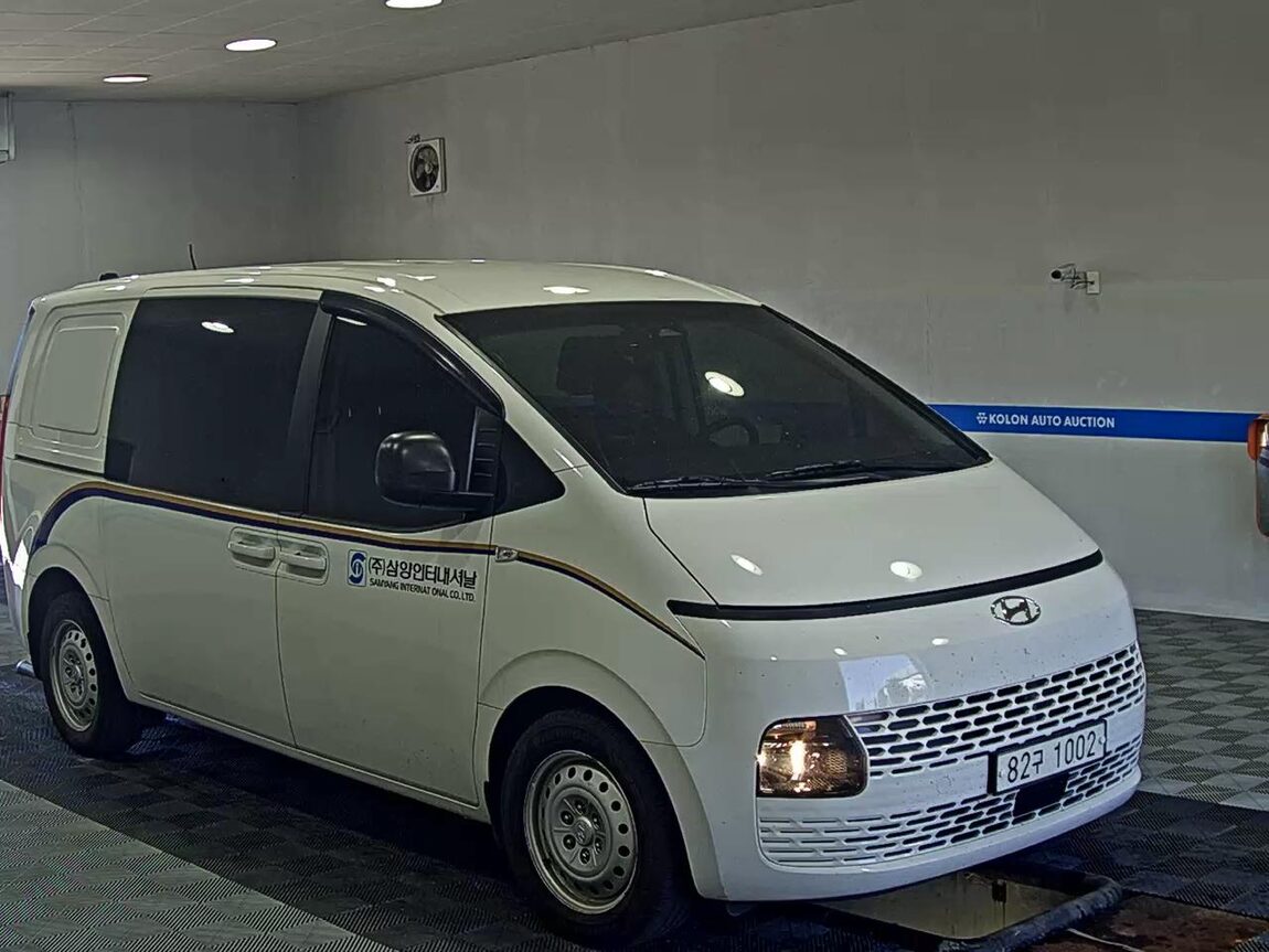 HYUNDAI STARIA 2.2 DIESEL CARGO 5-SEATER SMART 2022 - zdjęcie 3