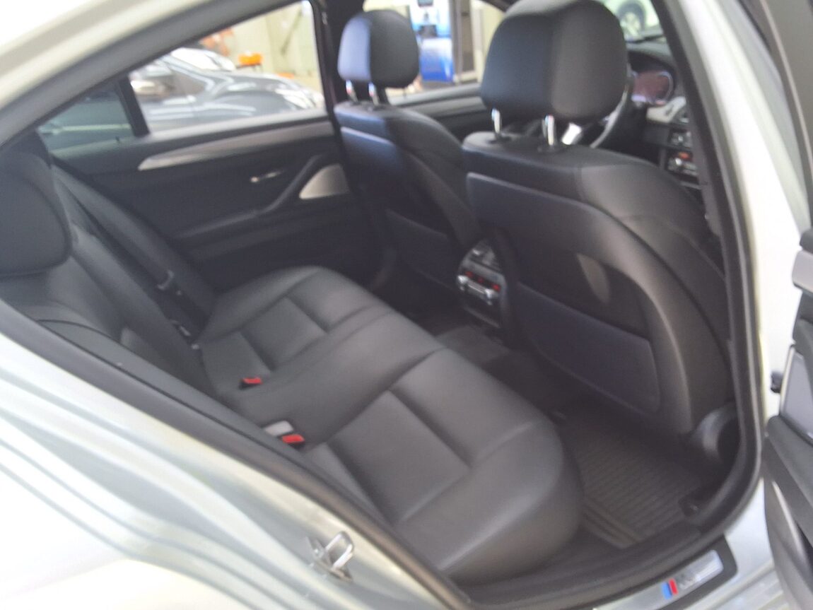 BMW 5 SERIES (6TH GEN) M550d xDRIVE 2015 - zdjęcie 14