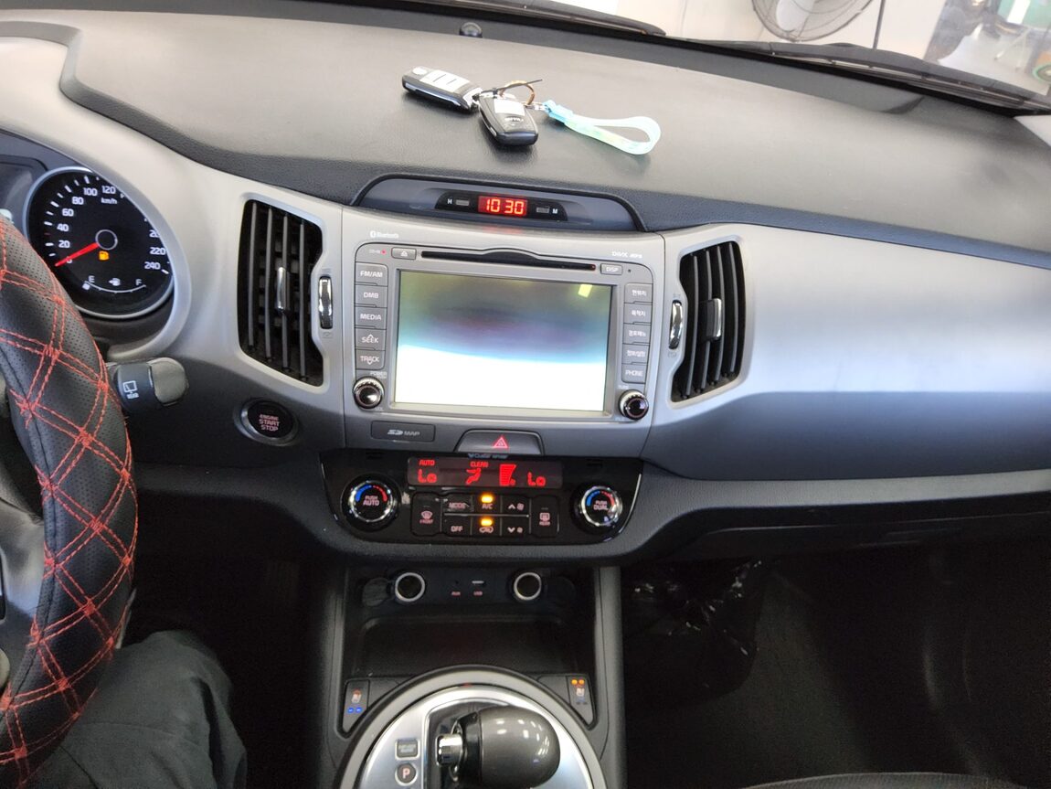 KIA THE NEW SPORTAGE R DIESEL R2.0 2WD PRESTIGE 2015 - zdjęcie 18