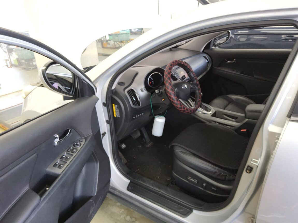 KIA THE NEW SPORTAGE R DIESEL R2.0 2WD PRESTIGE 2015 - zdjęcie 10