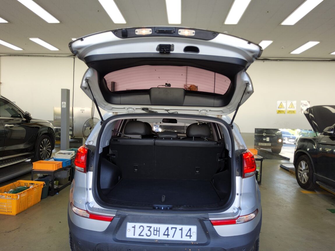 KIA THE NEW SPORTAGE R DIESEL R2.0 2WD PRESTIGE 2015 - zdjęcie 15