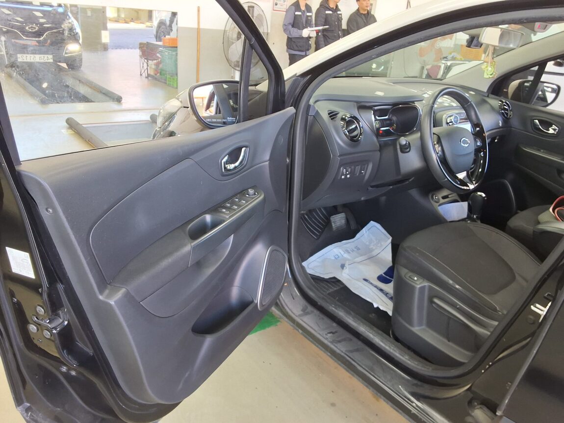 RENAULT (SAMSUNG) QM3 LE 2015 - zdjęcie 10
