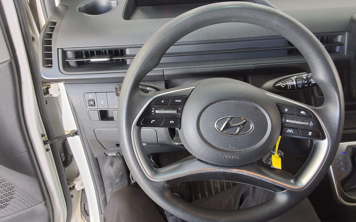 HYUNDAI STARIA 2.2 DIESEL CARGO 3-SEATER SMART 2023 - zdjęcie 17