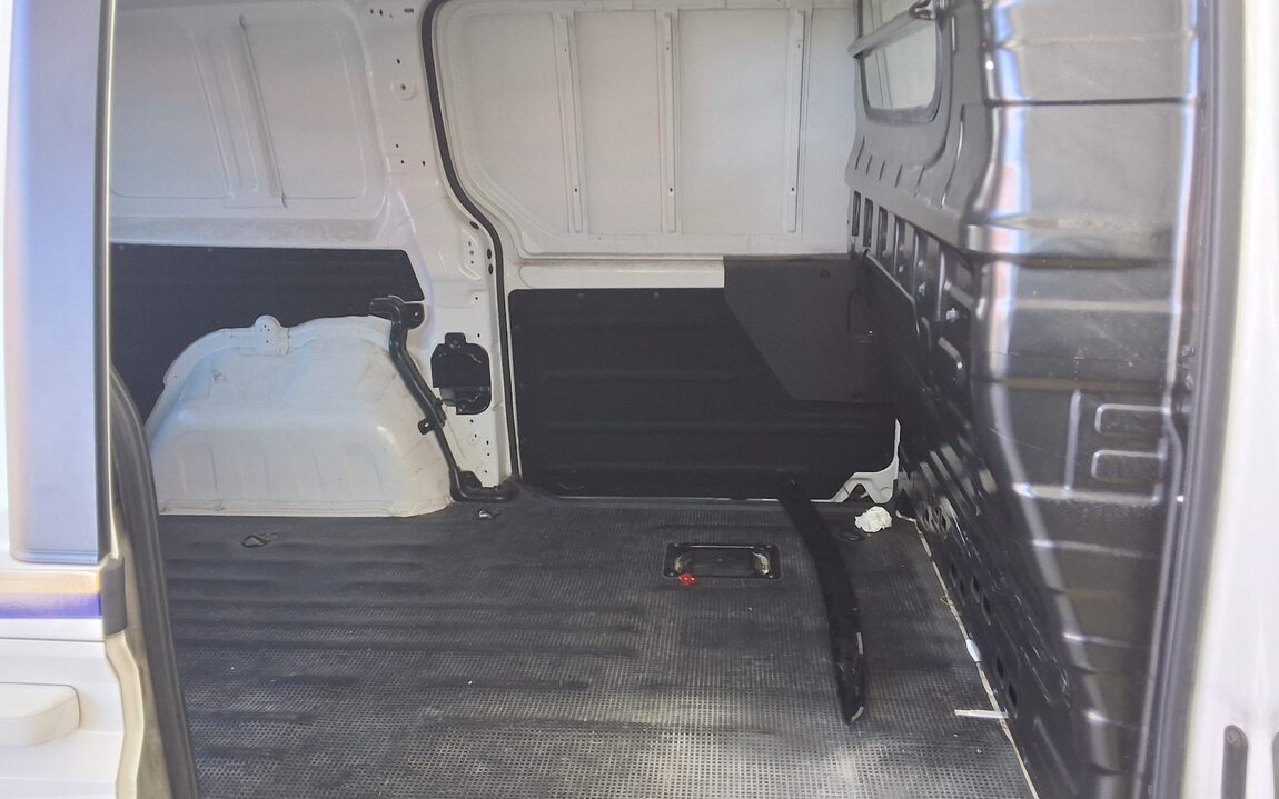HYUNDAI STARIA 2.2 DIESEL CARGO 3-SEATER SMART 2023 - zdjęcie 13
