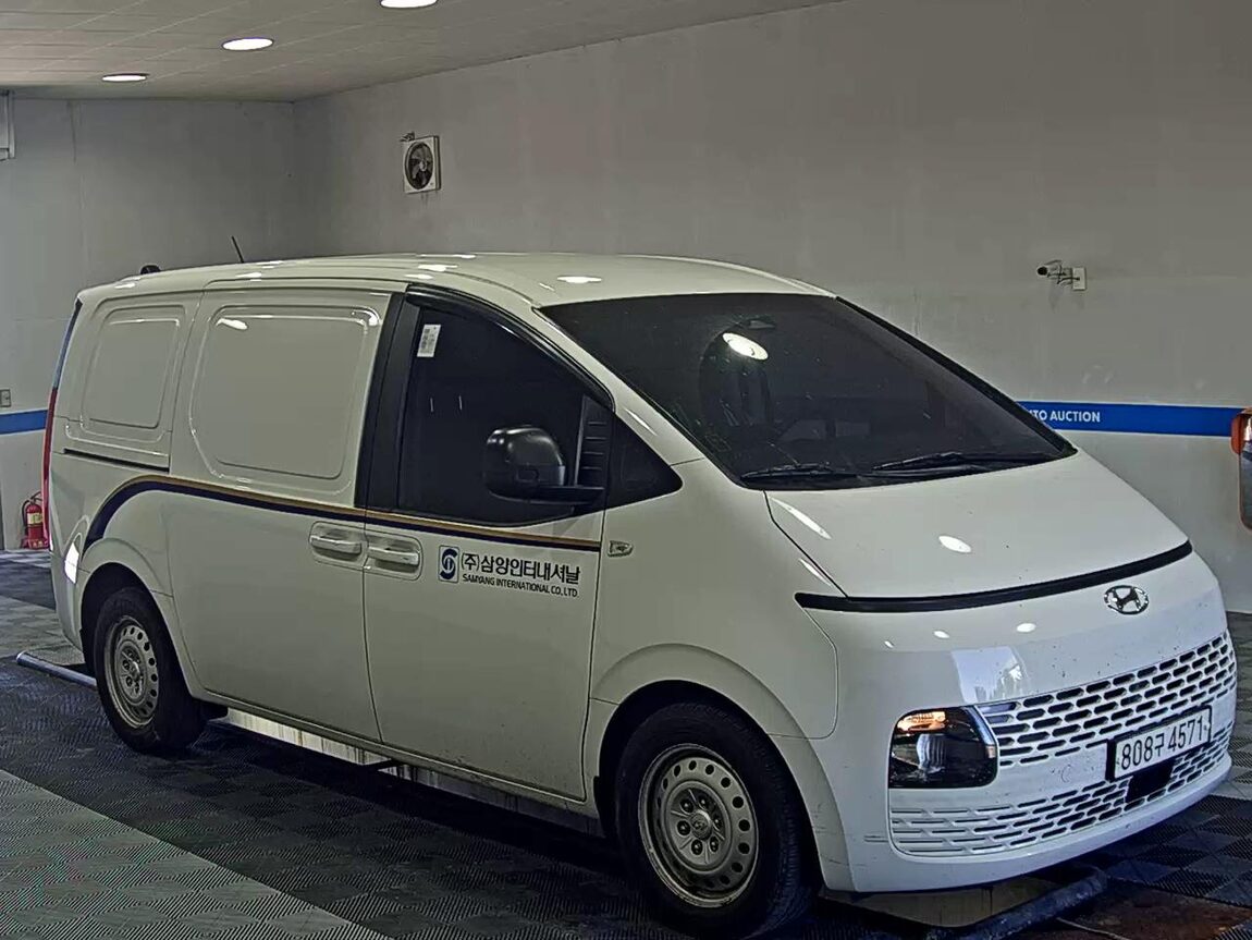 HYUNDAI STARIA 2.2 DIESEL CARGO 3-SEATER SMART 2023 - zdjęcie 3