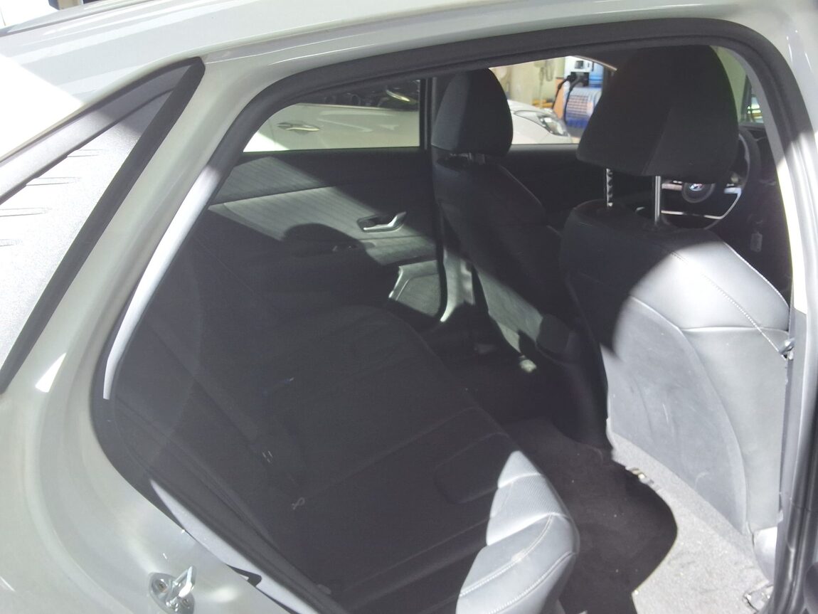 HYUNDAI AVANTE (CN7) 1.6 LPI STANDARD STYLE 2021 - zdjęcie 14