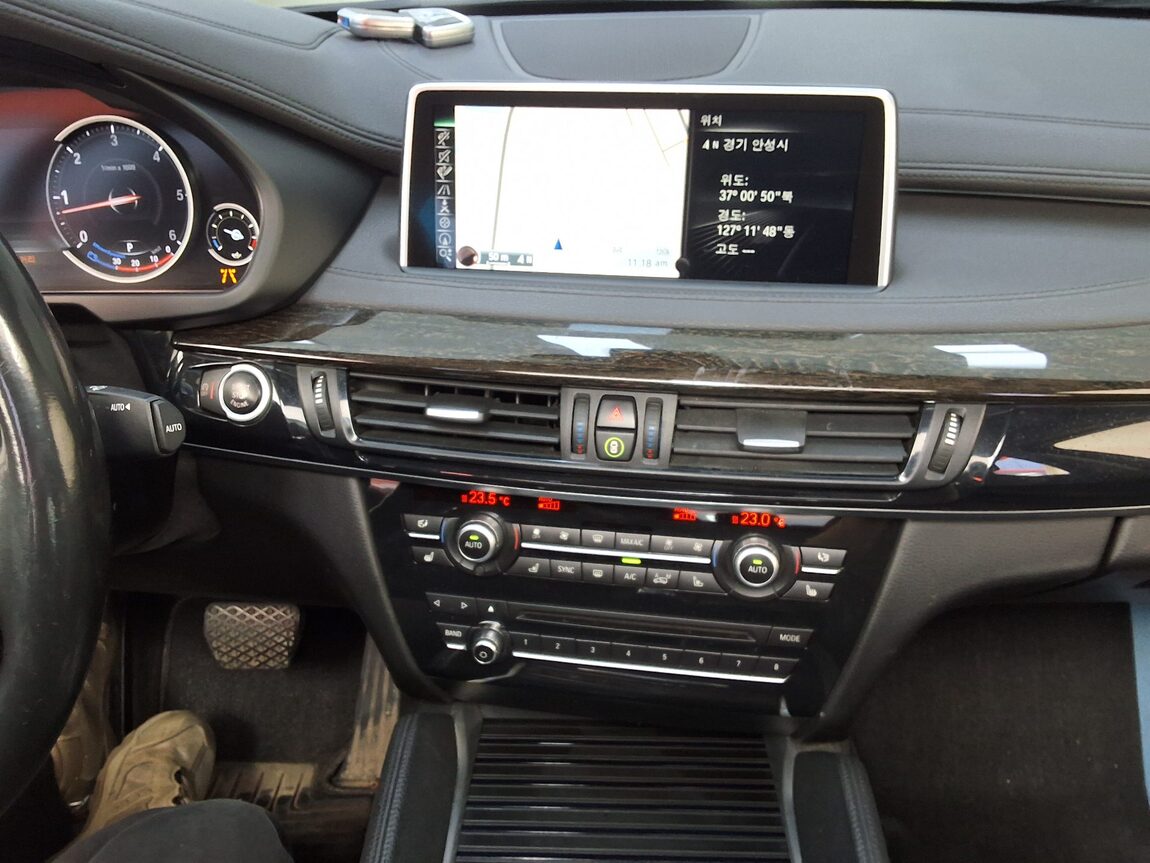 BMW X6 (2ND GEN) 40d xDRIVE 2016 - zdjęcie 24