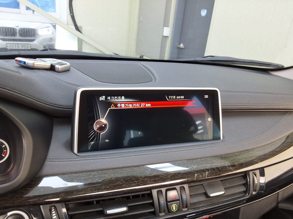 BMW X6 (2ND GEN) 40d xDRIVE 2016 - zdjęcie 28