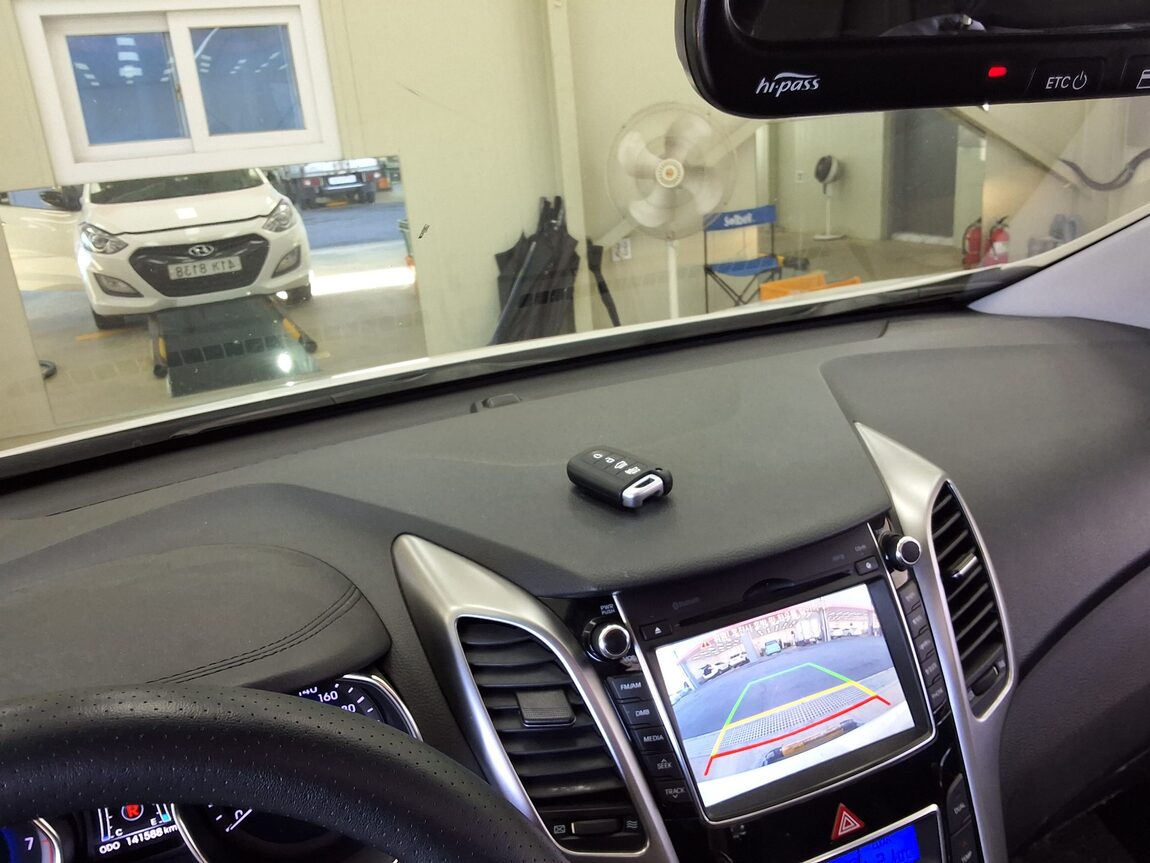 HYUNDAI NEW i30 1.6 GDi EXTREME 2012 - zdjęcie 24