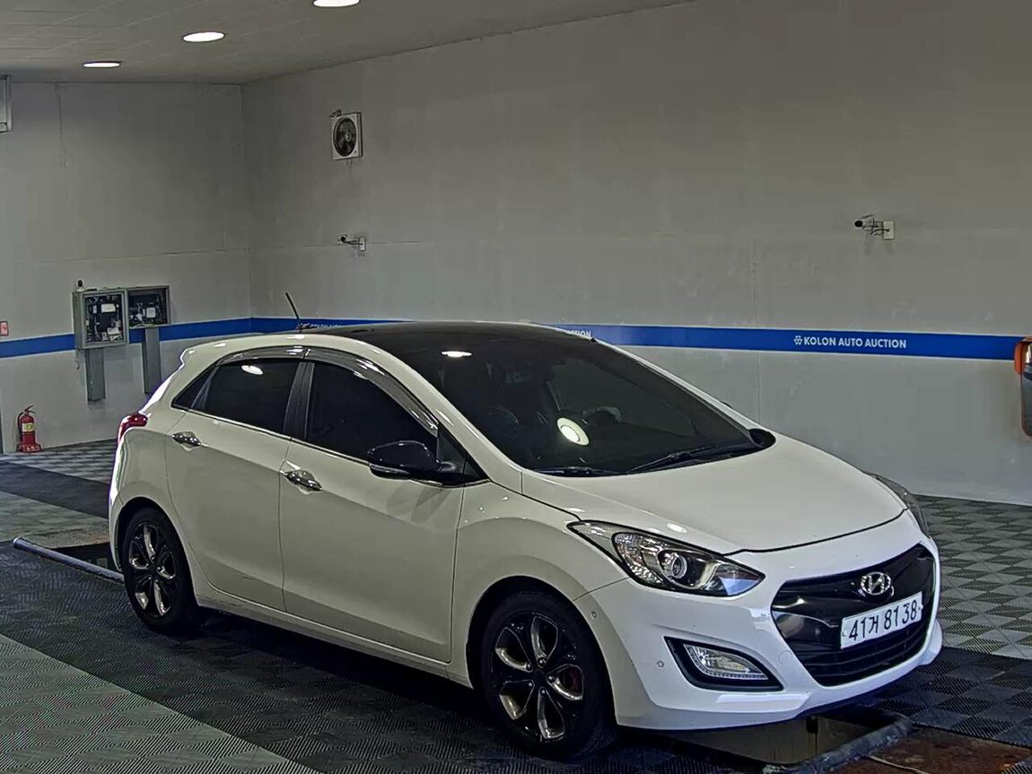 HYUNDAI NEW i30 1.6 GDi EXTREME 2012 - zdjęcie 3