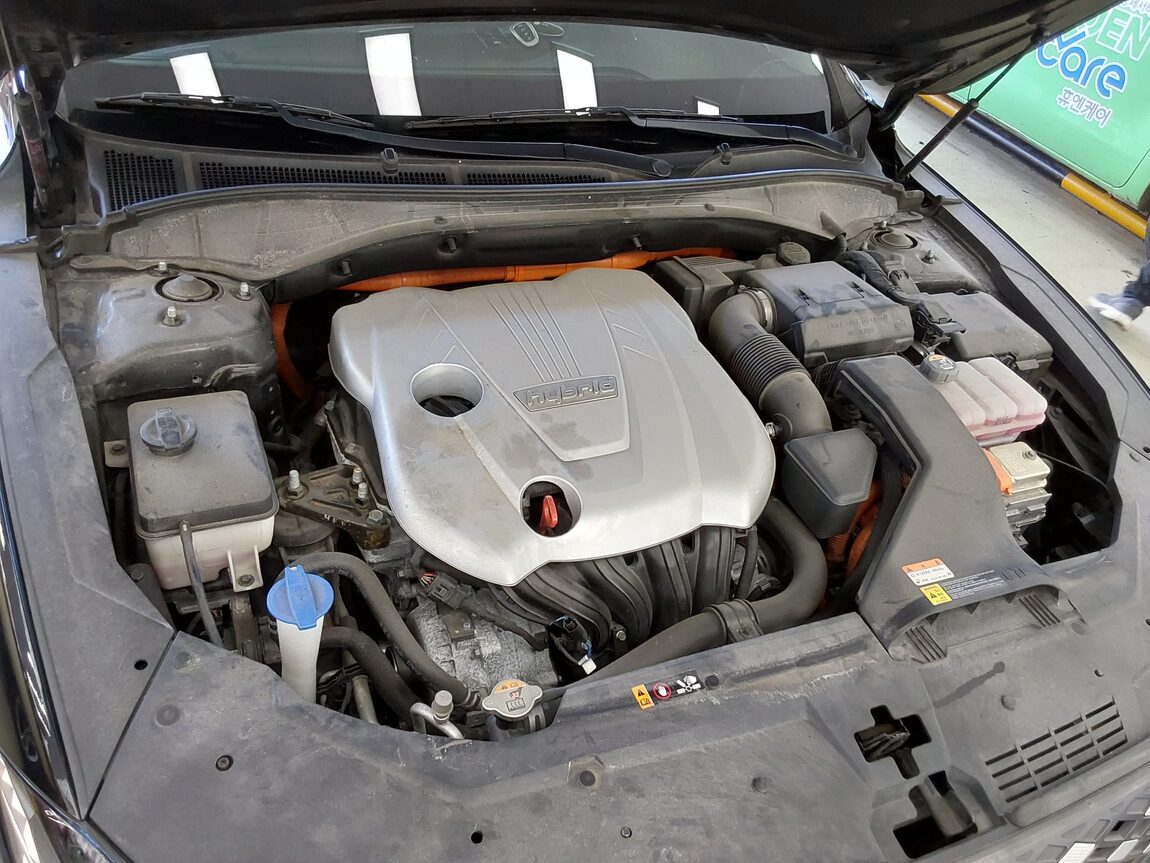 HYUNDAI THE NEW GRANDEUR IG HYBRID 2.4 HEV EXCLUSIVE 2020 - zdjęcie 18