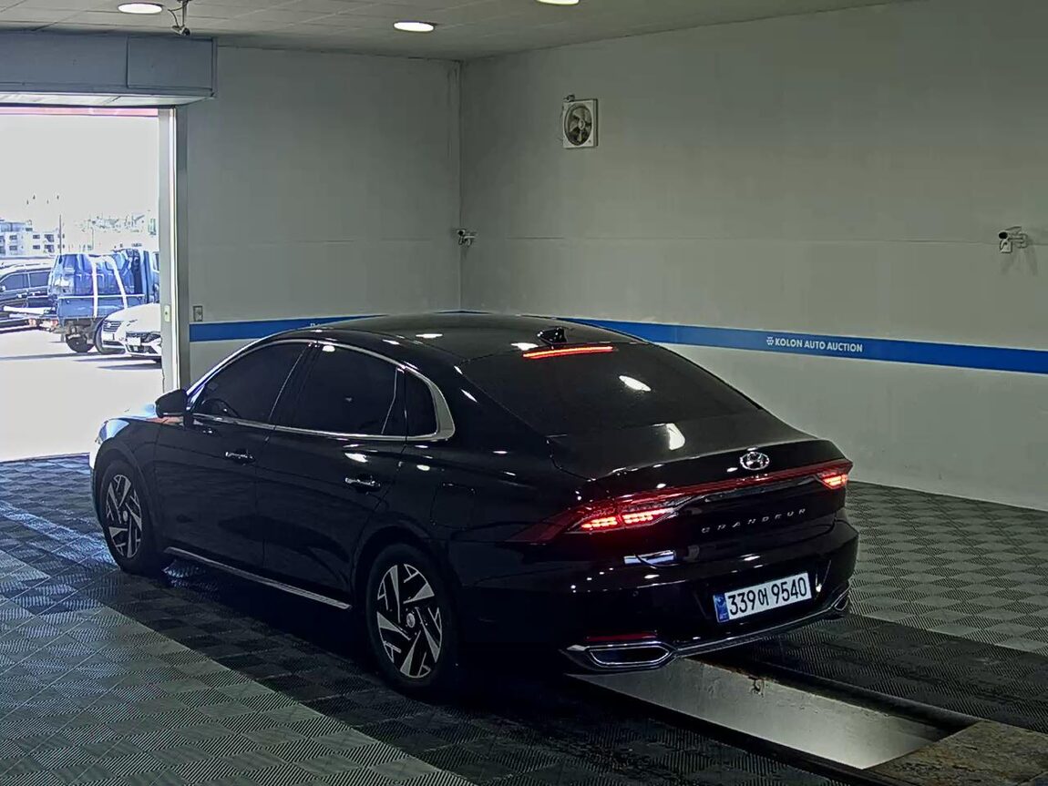 HYUNDAI THE NEW GRANDEUR IG HYBRID 2.4 HEV EXCLUSIVE 2020 - zdjęcie 6