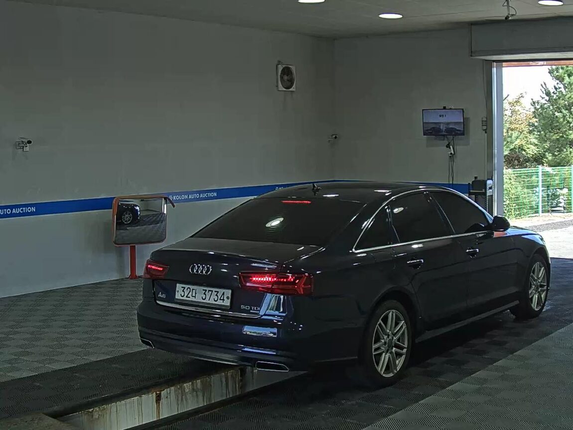 AUDI A6 (4TH GEN) 35 TDI COMFORT 2016 - zdjęcie 5