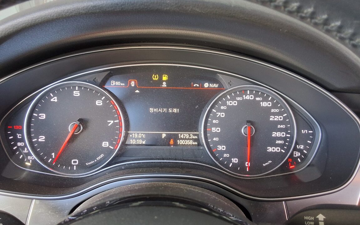 AUDI A6 (4TH GEN) 40 TFSI QUATTRO DYNAMIC 2015 - zdjęcie 9
