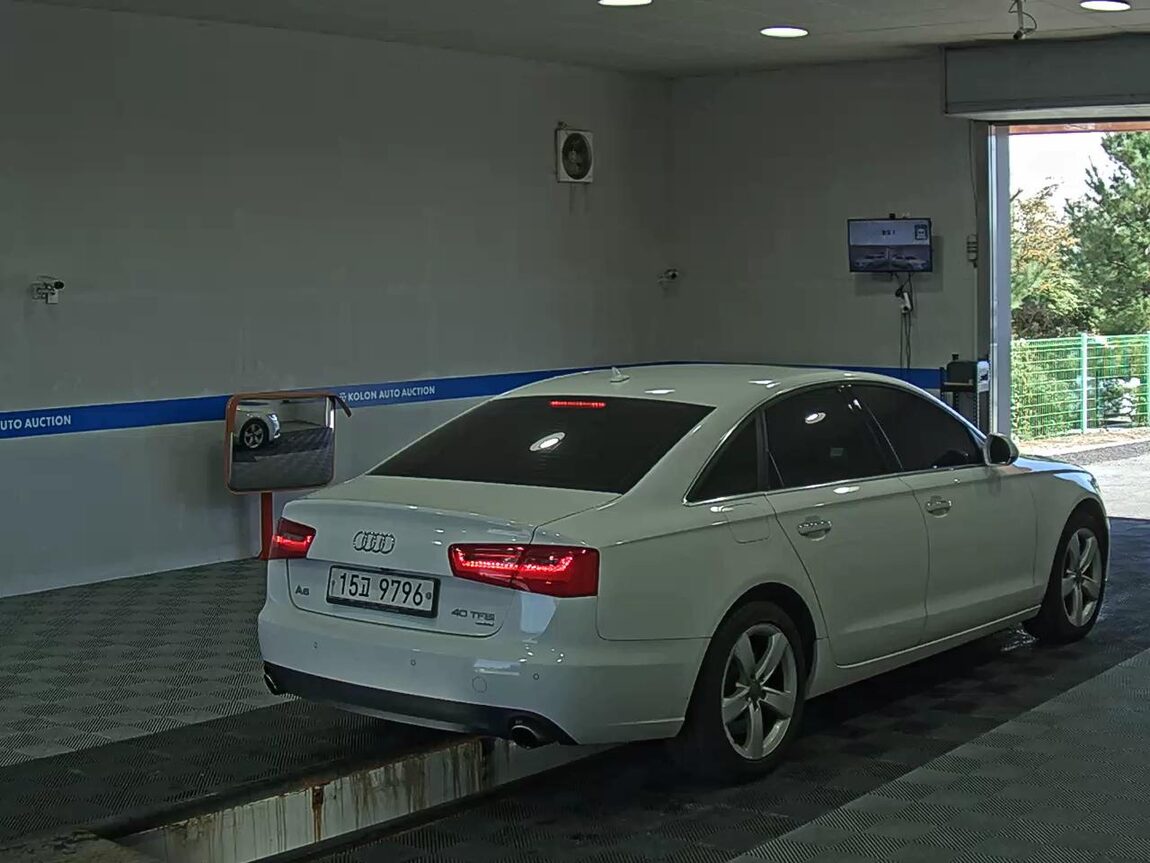 AUDI A6 (4TH GEN) 40 TFSI QUATTRO DYNAMIC 2015 - zdjęcie 5