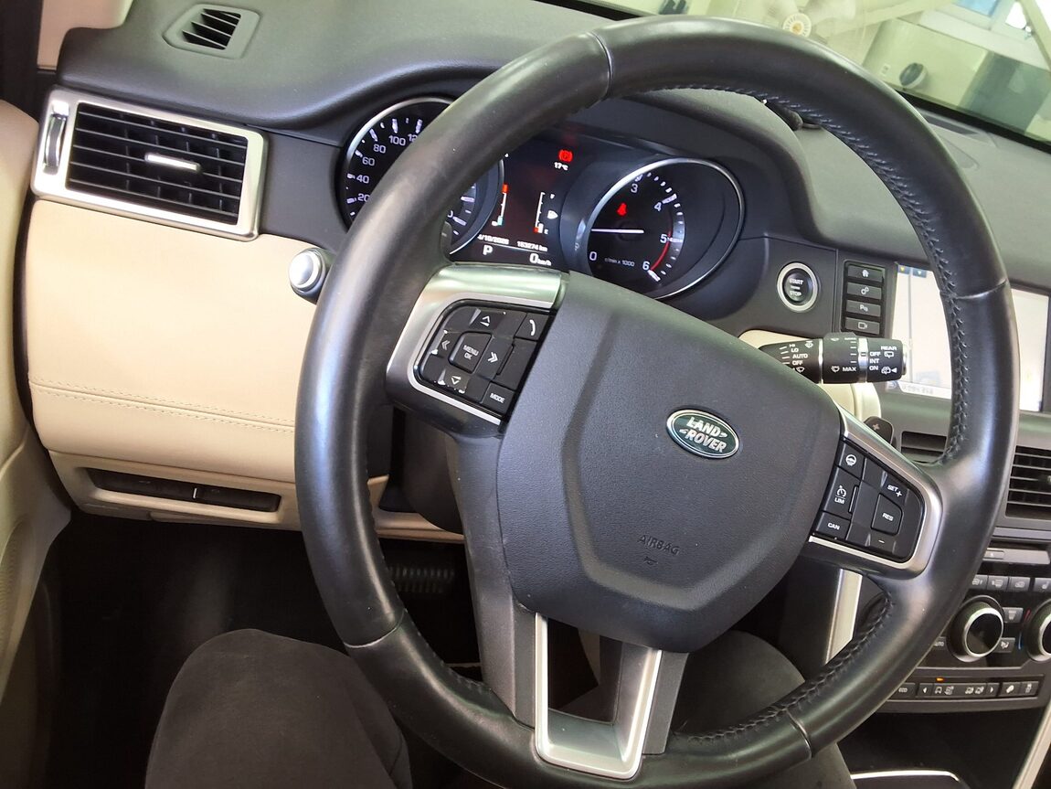 LAND ROVER DISCOVERY SPORT 2.0 TD4 SE 2016 - zdjęcie 23