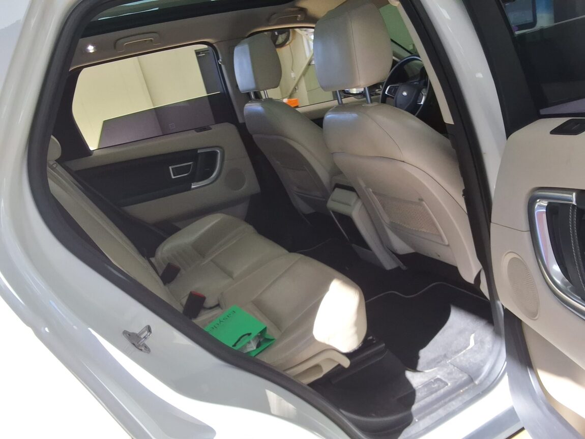 LAND ROVER DISCOVERY SPORT 2.0 TD4 SE 2016 - zdjęcie 14