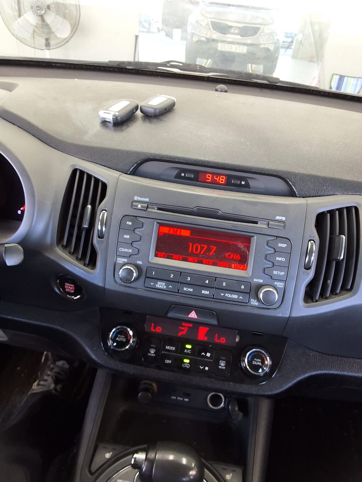 KIA SPORTAGE R DIESEL R2.0 2WD TLX LUXURY MODEL 2012 - zdjęcie 17
