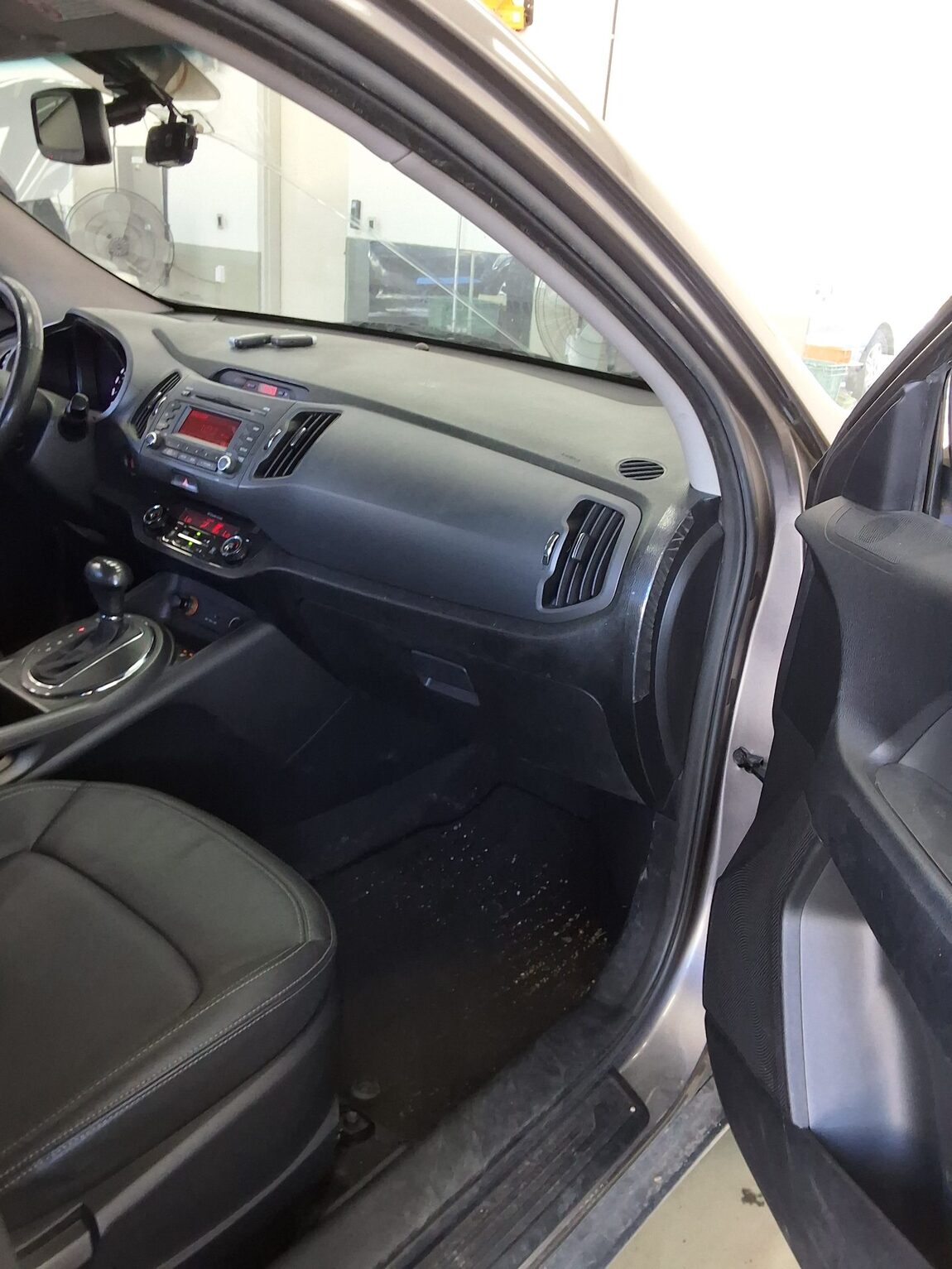 KIA SPORTAGE R DIESEL R2.0 2WD TLX LUXURY MODEL 2012 - zdjęcie 14