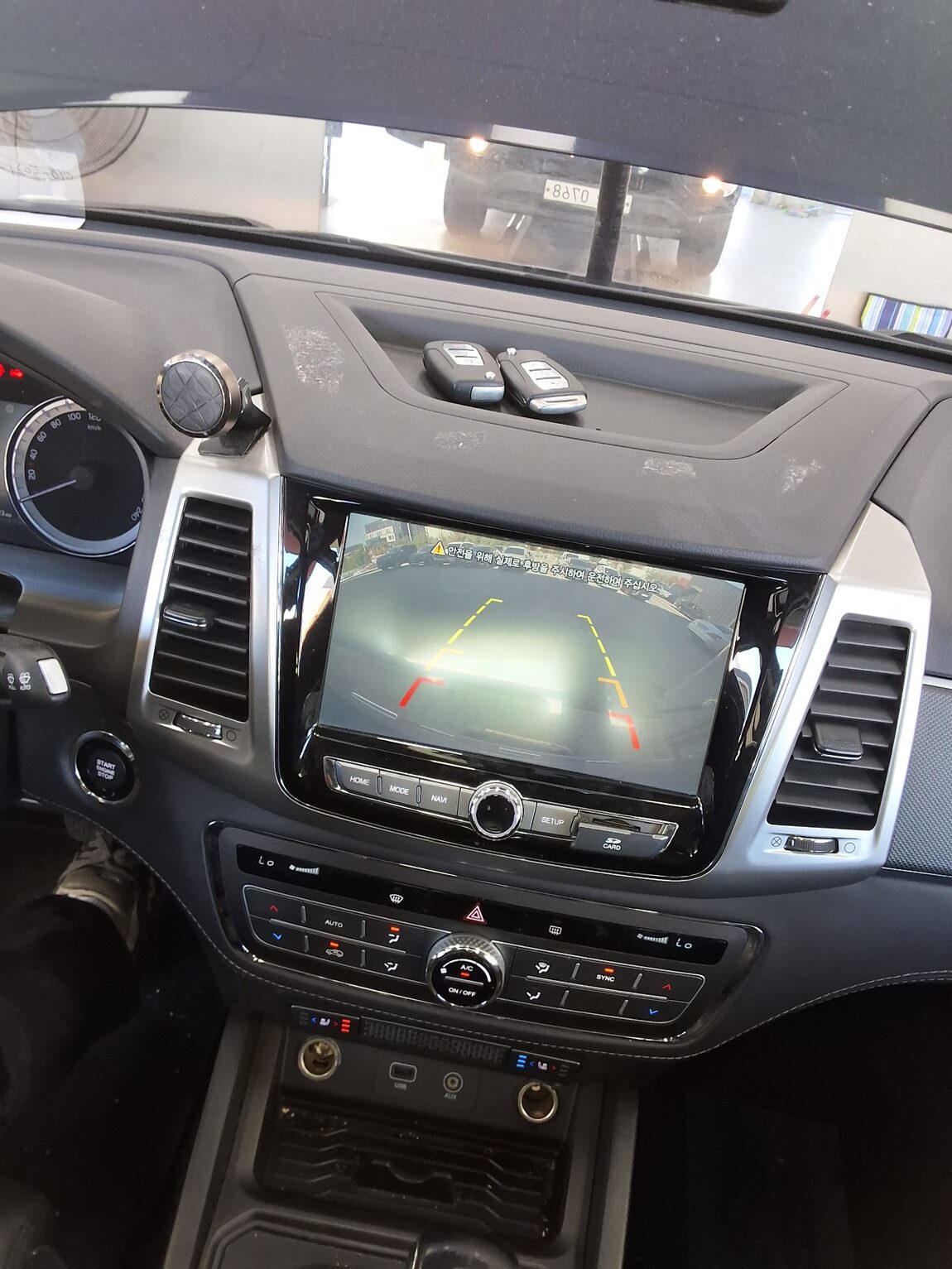 KG MOBILITY (SSANGYONG) REXTON SPORTS 2.2 4WD PRESTIGE 2019 - zdjęcie 18