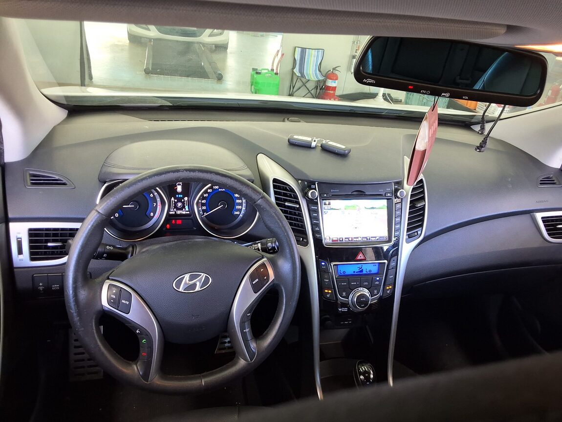 HYUNDAI NEW i30 1.6 GDi EXTREME 2012 - zdjęcie 11