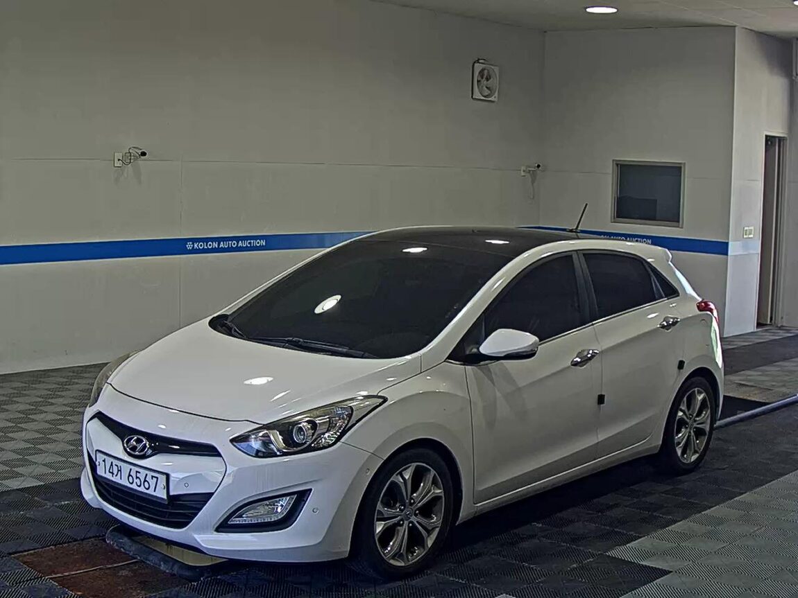 HYUNDAI NEW i30 1.6 GDi EXTREME 2012 - zdjęcie 2