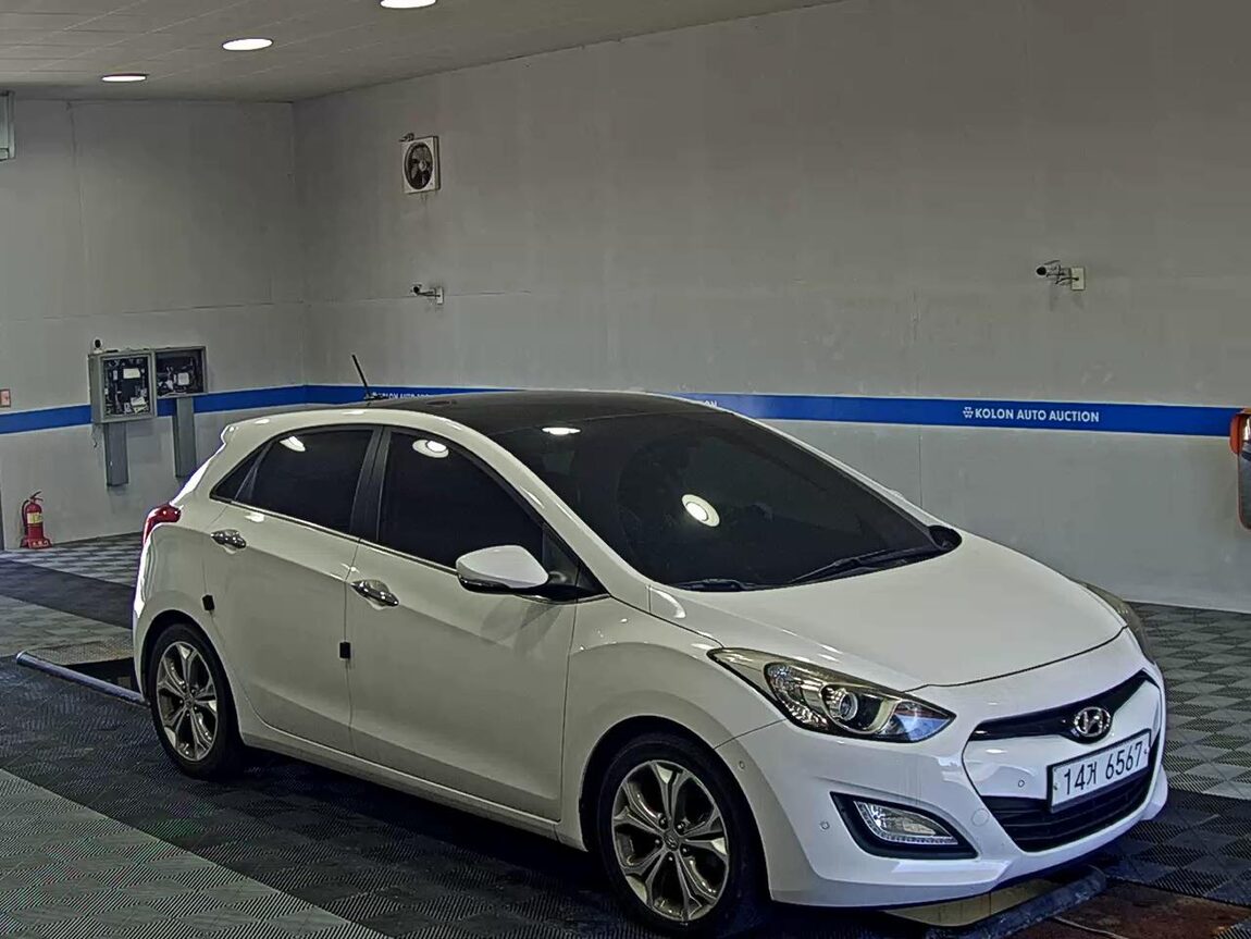 HYUNDAI NEW i30 1.6 GDi EXTREME 2012 - zdjęcie 3