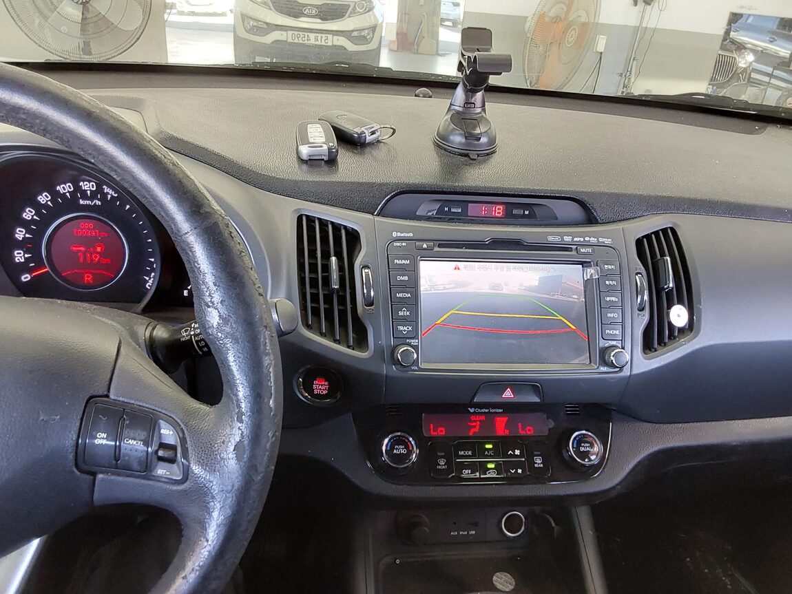 KIA SPORTAGE R DIESEL R2.0 4WD LIMITED 2012 - zdjęcie 17