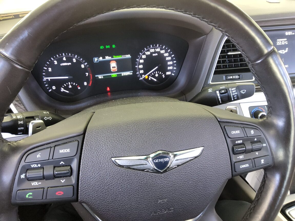 GENESIS G80 3.3 GDi AWD LUXURY 2019 - zdjęcie 17