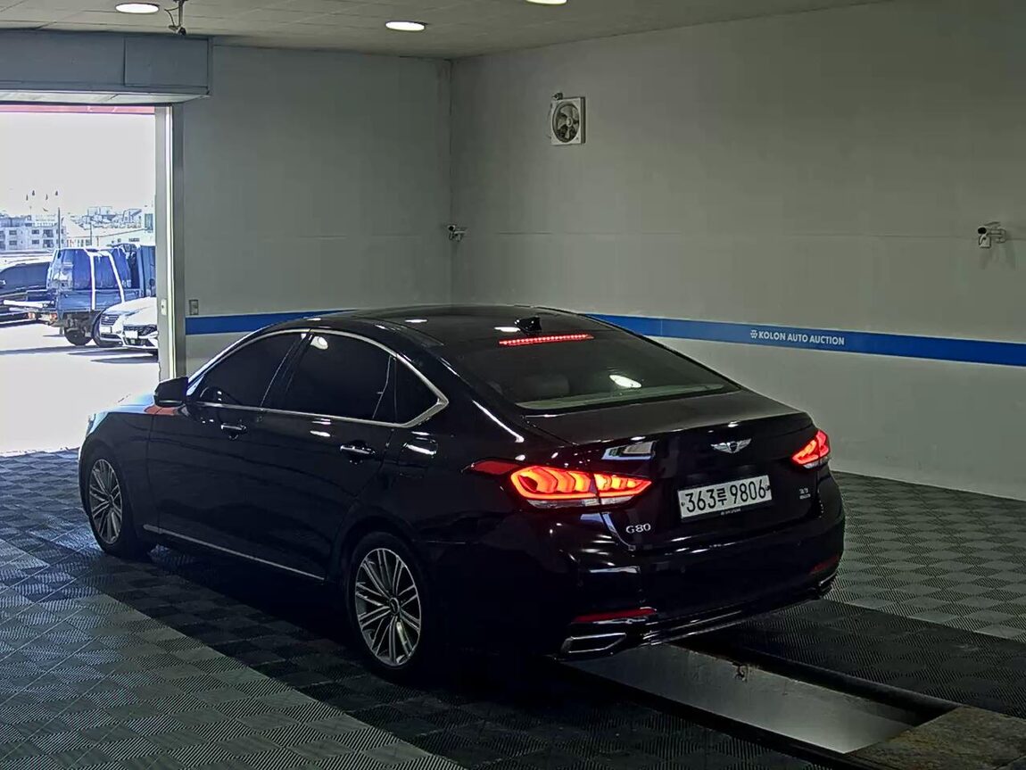 GENESIS G80 3.3 GDi AWD LUXURY 2019 - zdjęcie 6