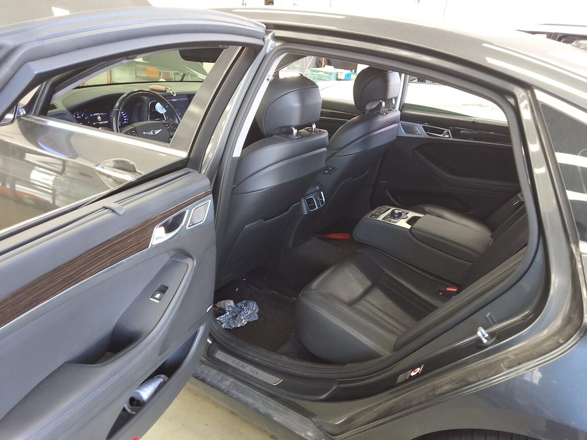 GENESIS G80 3.3 GDi AWD PREMIUM LUXURY 2019 - zdjęcie 12