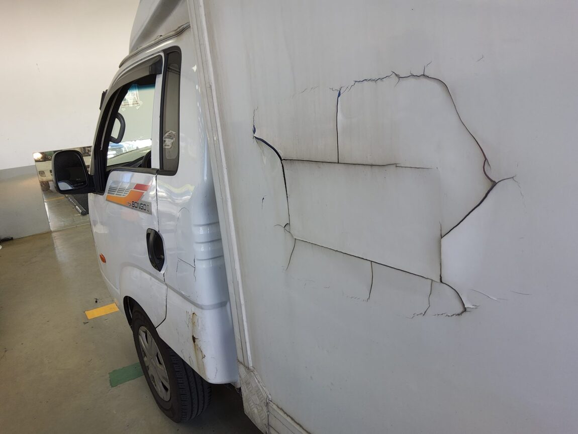 KIA BONGO III CARGO CRDi KING CAB EXTRA LONG WHEELBASE 2018 - zdjęcie 17