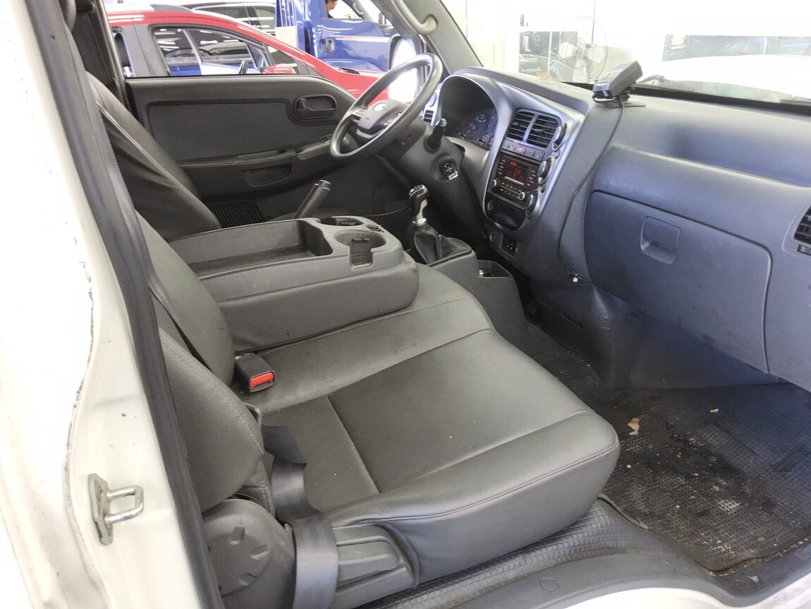 KIA BONGO III CARGO CRDi KING CAB EXTRA LONG WHEELBASE 2018 - zdjęcie 11