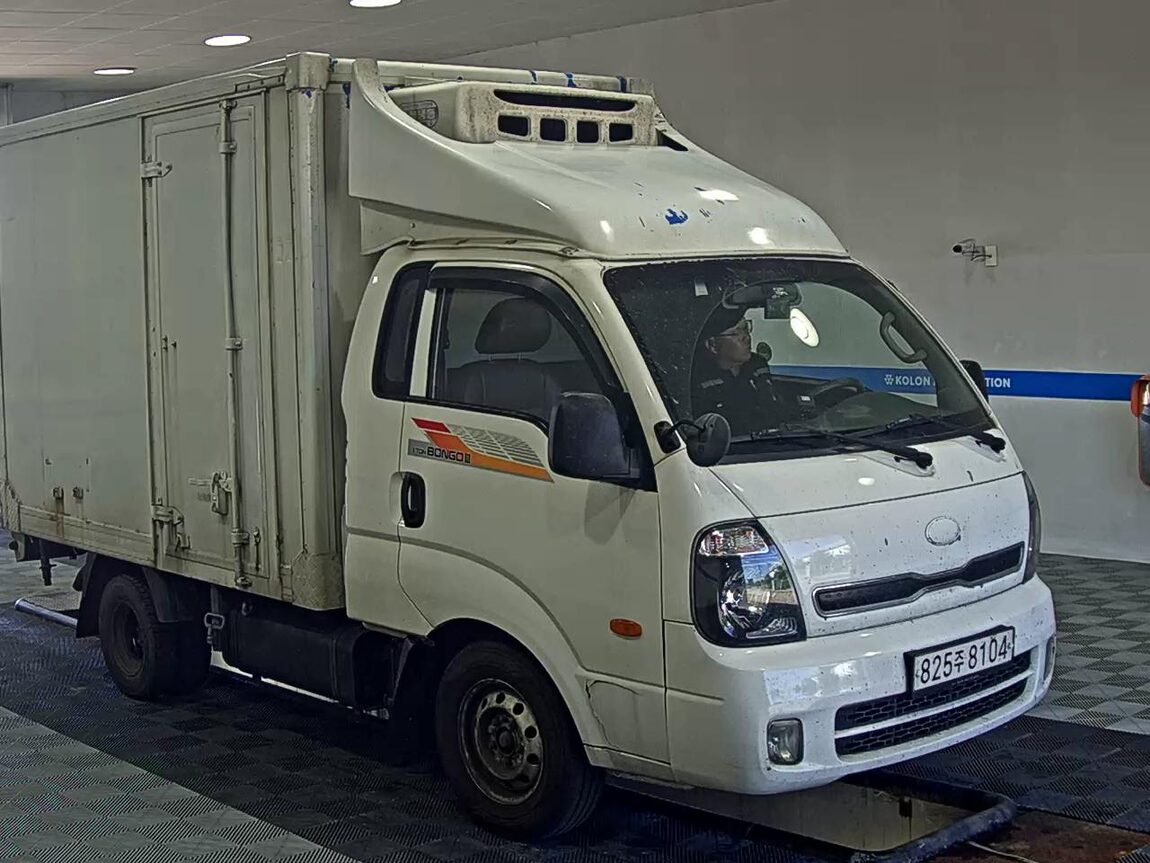 KIA BONGO III CARGO CRDi KING CAB EXTRA LONG WHEELBASE 2018 - zdjęcie 3