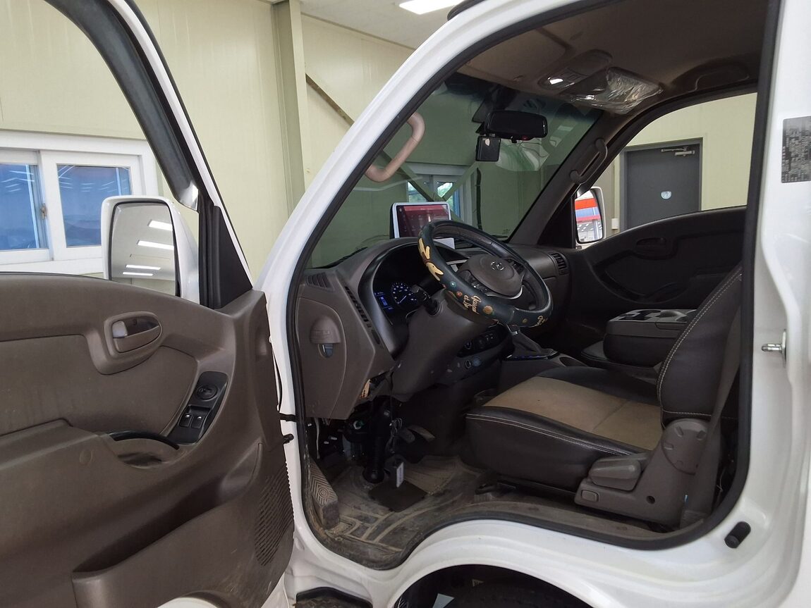 HYUNDAI PORTER II ELECTRIC CARGO SMART SPECIAL 2022 - zdjęcie 11