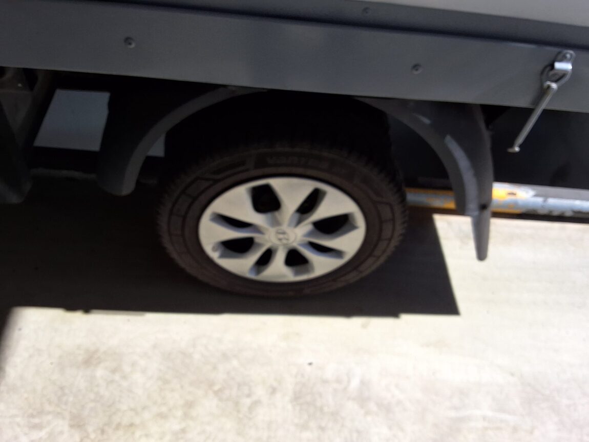 HYUNDAI PORTER II ELECTRIC CARGO SMART SPECIAL 2022 - zdjęcie 16