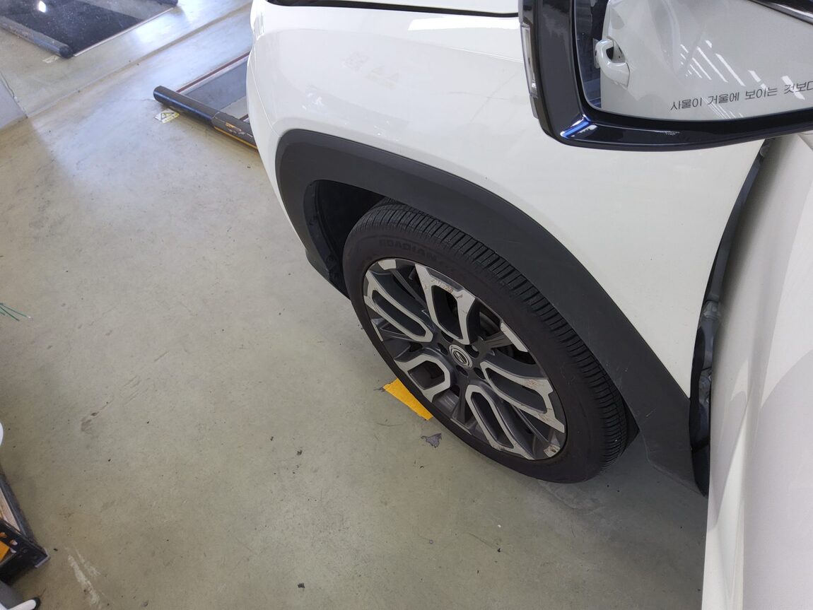 KG MOBILITY (SSANGYONG) TORRES 1.5 GDI-T 2WD T7 2023 - zdjęcie 22