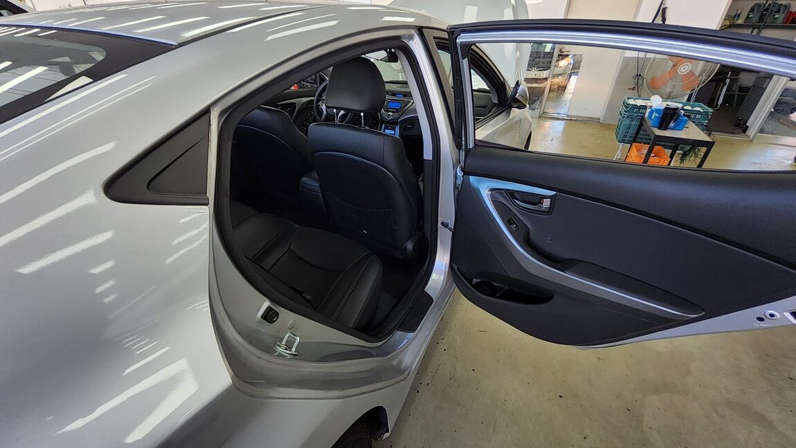 HYUNDAI AVANTE MD M16 GDi SMART 2013 - zdjęcie 13