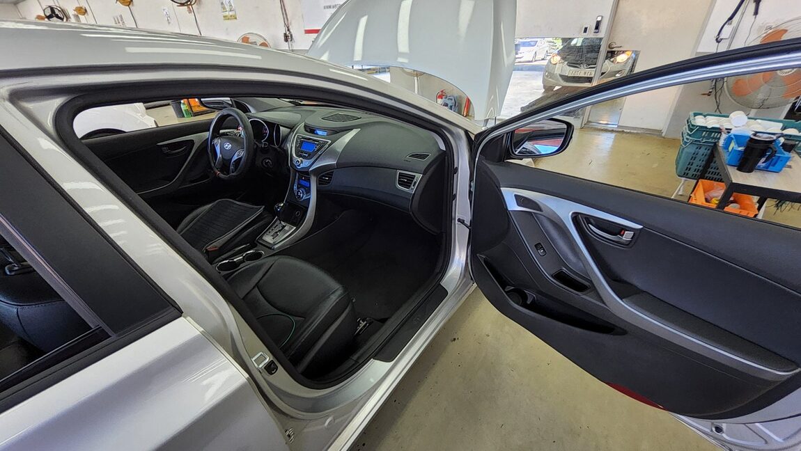 HYUNDAI AVANTE MD M16 GDi SMART 2013 - zdjęcie 14